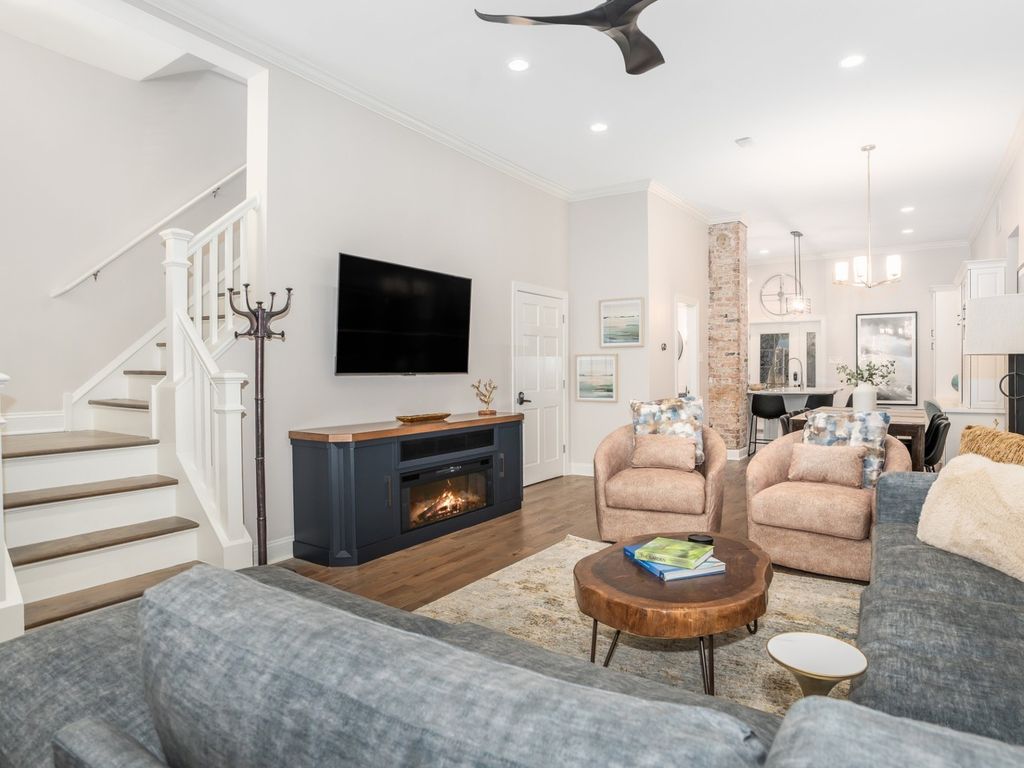1235 N Damen Avenue, Chicago, IL 60622 — photo 2