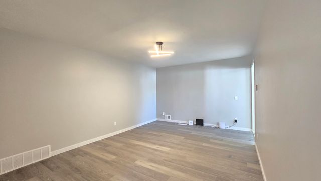 3109 Risdale Avenue, Lansing, MI 48911