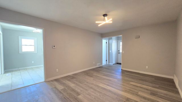 3109 Risdale Avenue, Lansing, MI 48911
