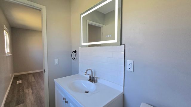 3109 Risdale Avenue, Lansing, MI 48911