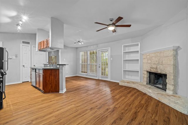 6804 N Capital Of Texas Highway 522, Austin, TX 78750