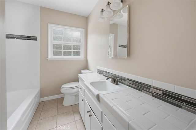 955 Eilinita, Glendale, CA 91208