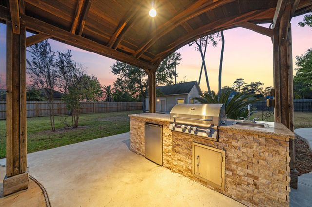 14415 Spring Mountain Drive, Tomball, TX 77377