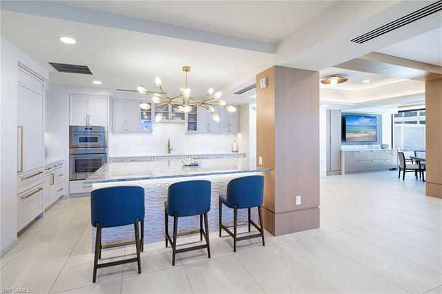 4005 Gulf Shore BLVD N 100, Naples, FL 34103