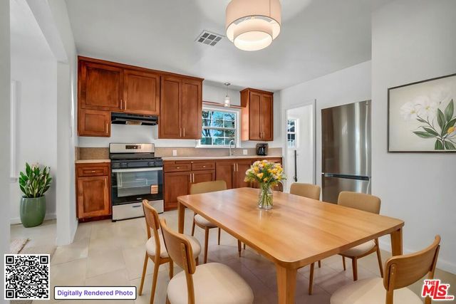 3305 Brayton Avenue, Signal Hill, CA 90755