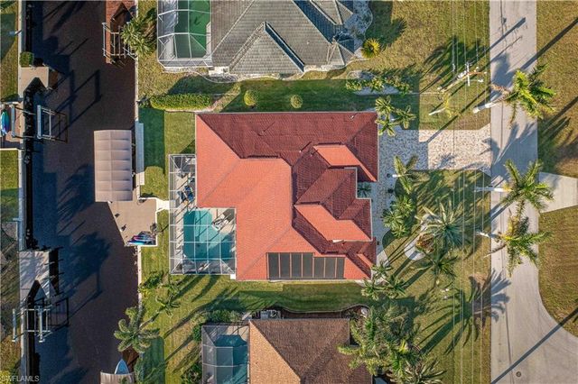 2010 SE 18th AVE, Cape Coral, FL 33990