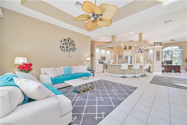 2010 SE 18th AVE, Cape Coral, FL 33990