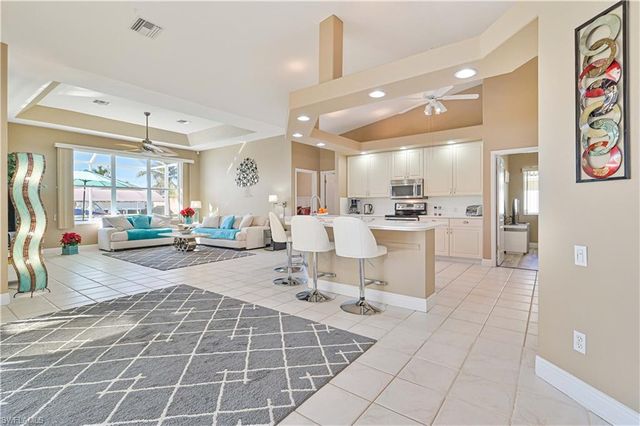 2010 SE 18th AVE, Cape Coral, FL 33990