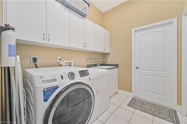 2010 SE 18th AVE, Cape Coral, FL 33990