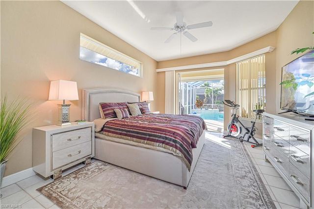 2010 SE 18th AVE, Cape Coral, FL 33990