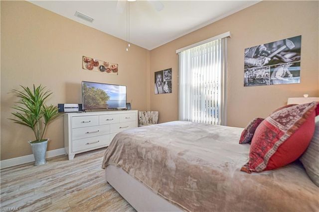 2010 SE 18th AVE, Cape Coral, FL 33990