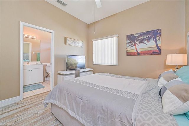 2010 SE 18th AVE, Cape Coral, FL 33990