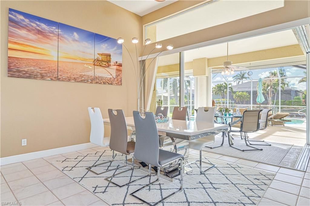 Image 25 of property listing at 2010 SE 18th AVE, Cape Coral, FL 33990