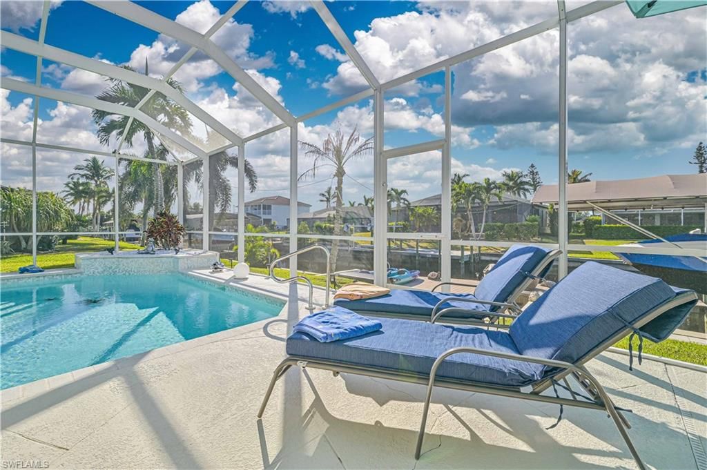 Image 6 of property listing at 2010 SE 18th AVE, Cape Coral, FL 33990