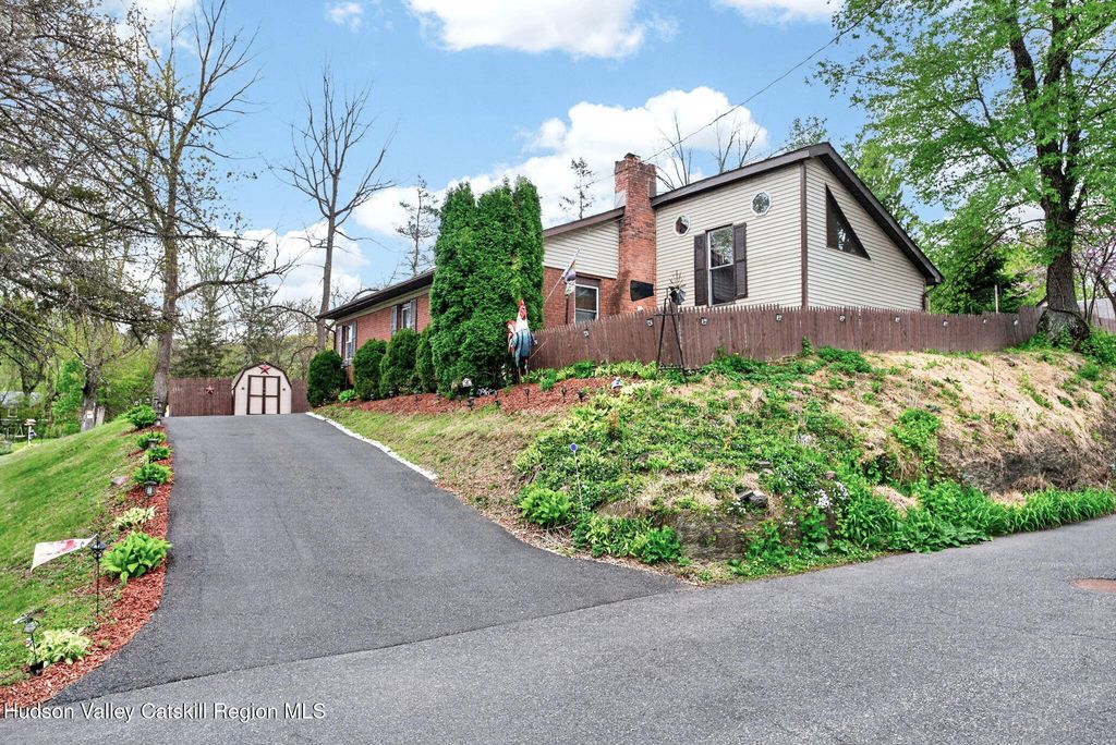 296 2nd Avenue, Kingston, NY 12401