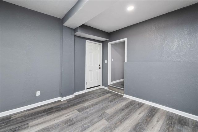 1418 HARDESTY Avenue, Kansas City, MO 64127