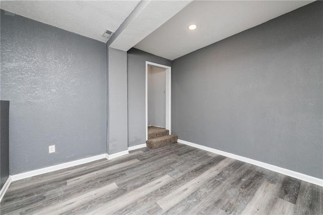 1418 HARDESTY Avenue, Kansas City, MO 64127