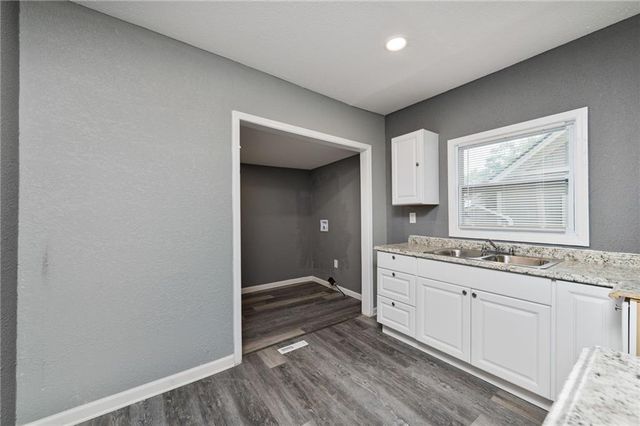 1418 HARDESTY Avenue, Kansas City, MO 64127