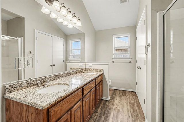 2912 Danielle Terrace, Moore, OK 73160