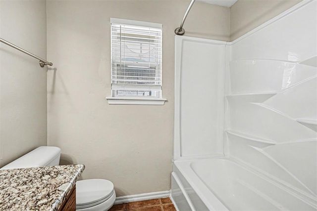 2912 Danielle Terrace, Moore, OK 73160