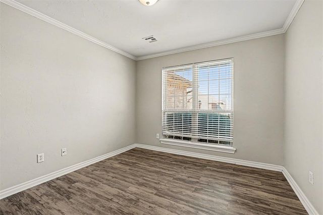 2912 Danielle Terrace, Moore, OK 73160