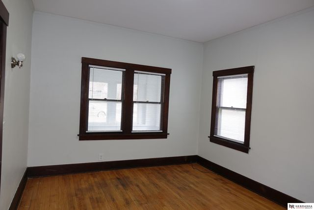 6012 Florence Boulevard, Omaha, NE 68110