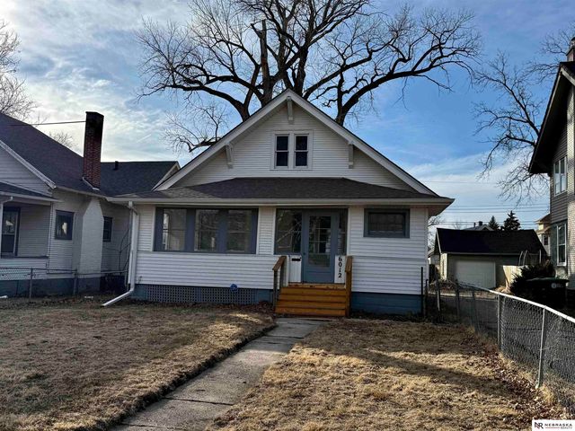 6012 Florence Boulevard, Omaha, NE 68110