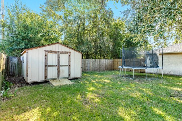 326 N Yaupon Street, Richwood, TX 77531