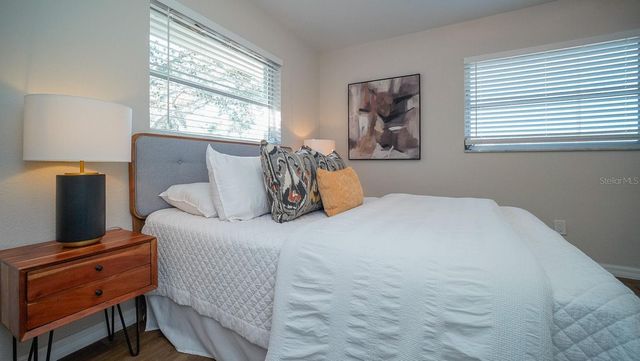 110 92ND AVENUE NE, St Petersburg, FL 33702