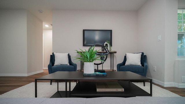 110 92ND AVENUE NE, St Petersburg, FL 33702