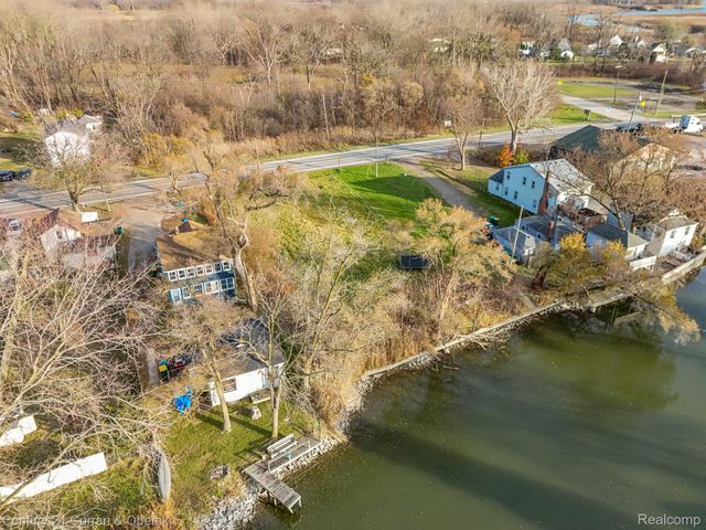 5 W Jefferson Avenue, Brownstown Charter Township, MI 48173