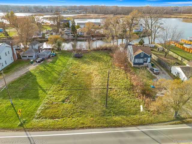 5 W Jefferson Avenue, Brownstown Charter Township, MI 48173