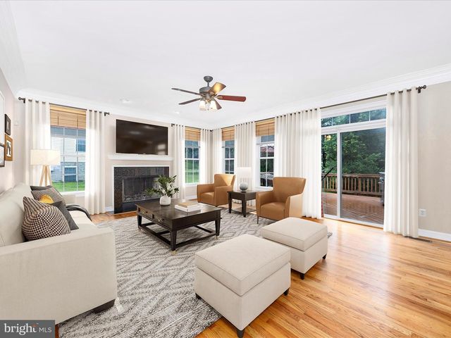 18818 LIBERTY MILL RD, Germantown, MD 20874
