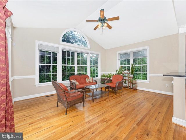 18818 LIBERTY MILL RD, Germantown, MD 20874