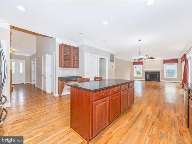 18818 LIBERTY MILL RD, Germantown, MD 20874