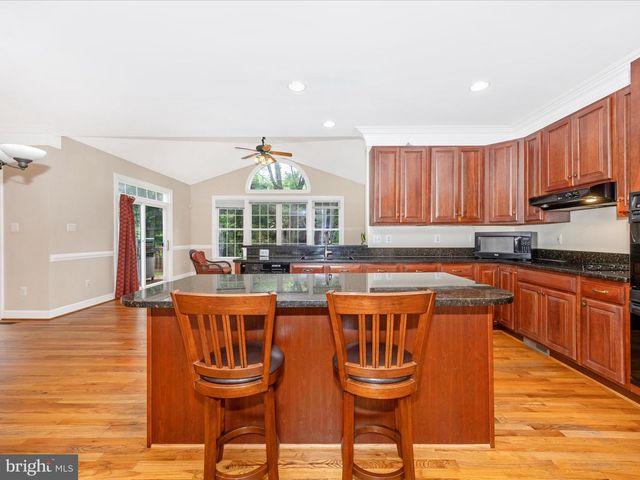18818 LIBERTY MILL RD, Germantown, MD 20874