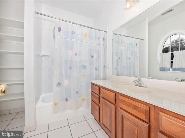 18818 LIBERTY MILL RD, Germantown, MD 20874