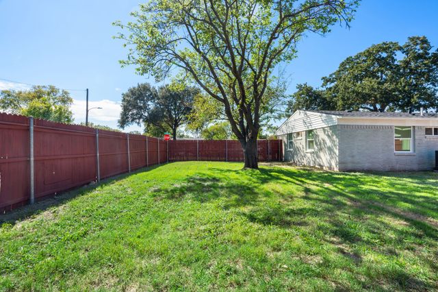 4836 Mistletoe Way, Mesquite, TX 75150