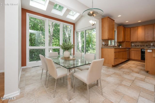 22 E Claremont Drive, Voorheesville, NY 12186