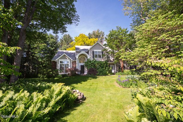 22 E Claremont Drive, Voorheesville, NY 12186
