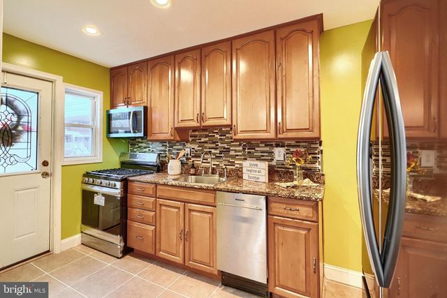 1918 LARKHALL RD, Baltimore, MD 21222
