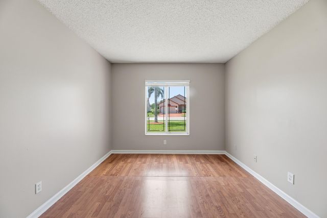 5233 Rosen Boulevard, Boynton Beach, FL 33472