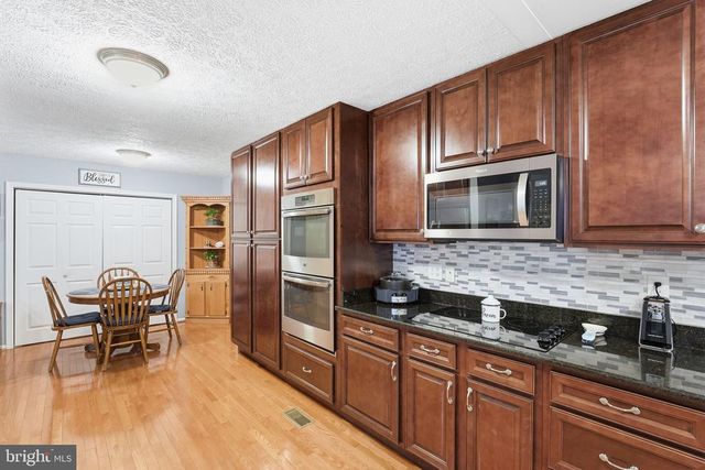 11057 EGGBORNSVILLE RD, Rixeyville, VA 22737