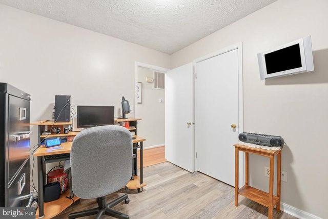 11057 EGGBORNSVILLE RD, Rixeyville, VA 22737