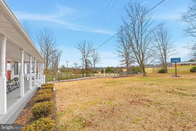 11057 EGGBORNSVILLE RD, Rixeyville, VA 22737