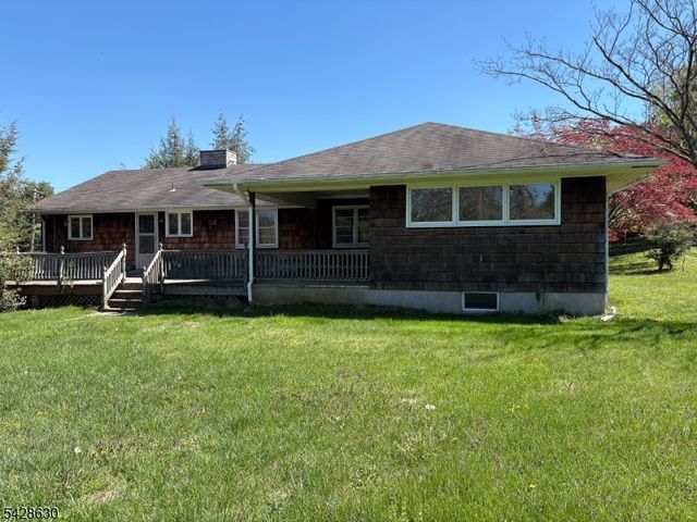 18 Pottersville Rd, Peapack Gladstone Boro, NJ 07934