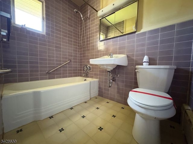 18 Pottersville Rd, Peapack Gladstone Boro, NJ 07934
