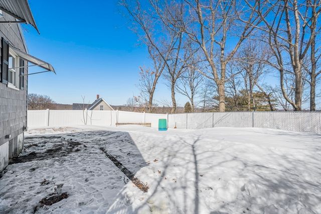 1 Hillcrest Ave, Lynn, MA 01904