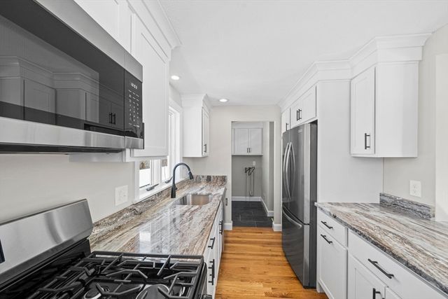 1 Hillcrest Ave, Lynn, MA 01904