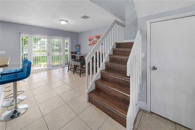 1293 Sussex Dr, North Lauderdale, FL 33068